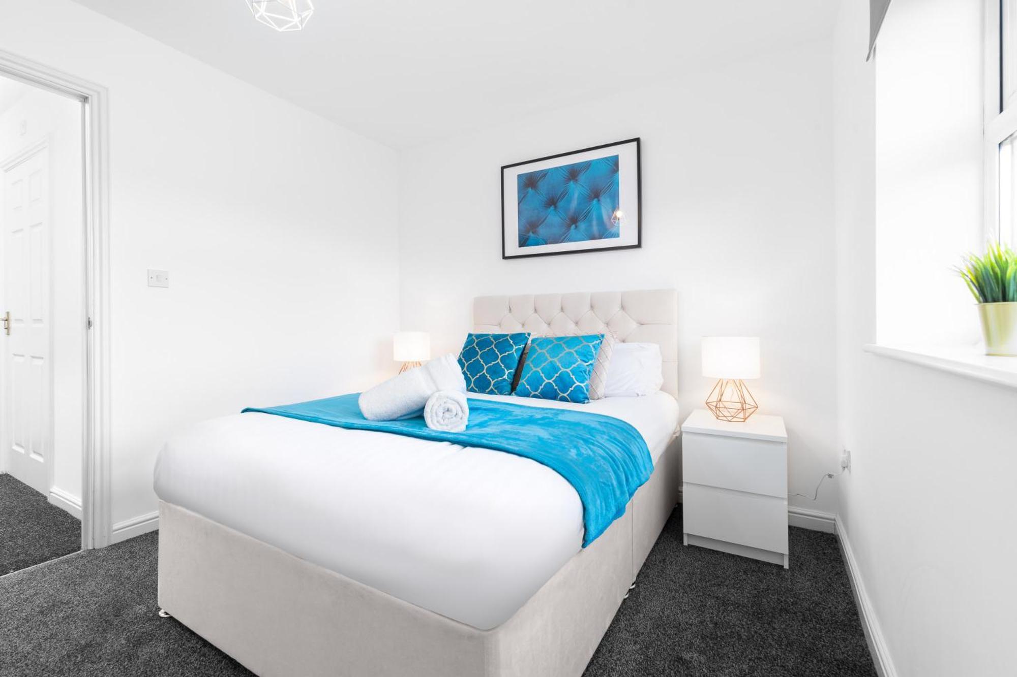 Apartment Spacious 2 Bedroom - Parking - Netflix - Wifi - 6cw *