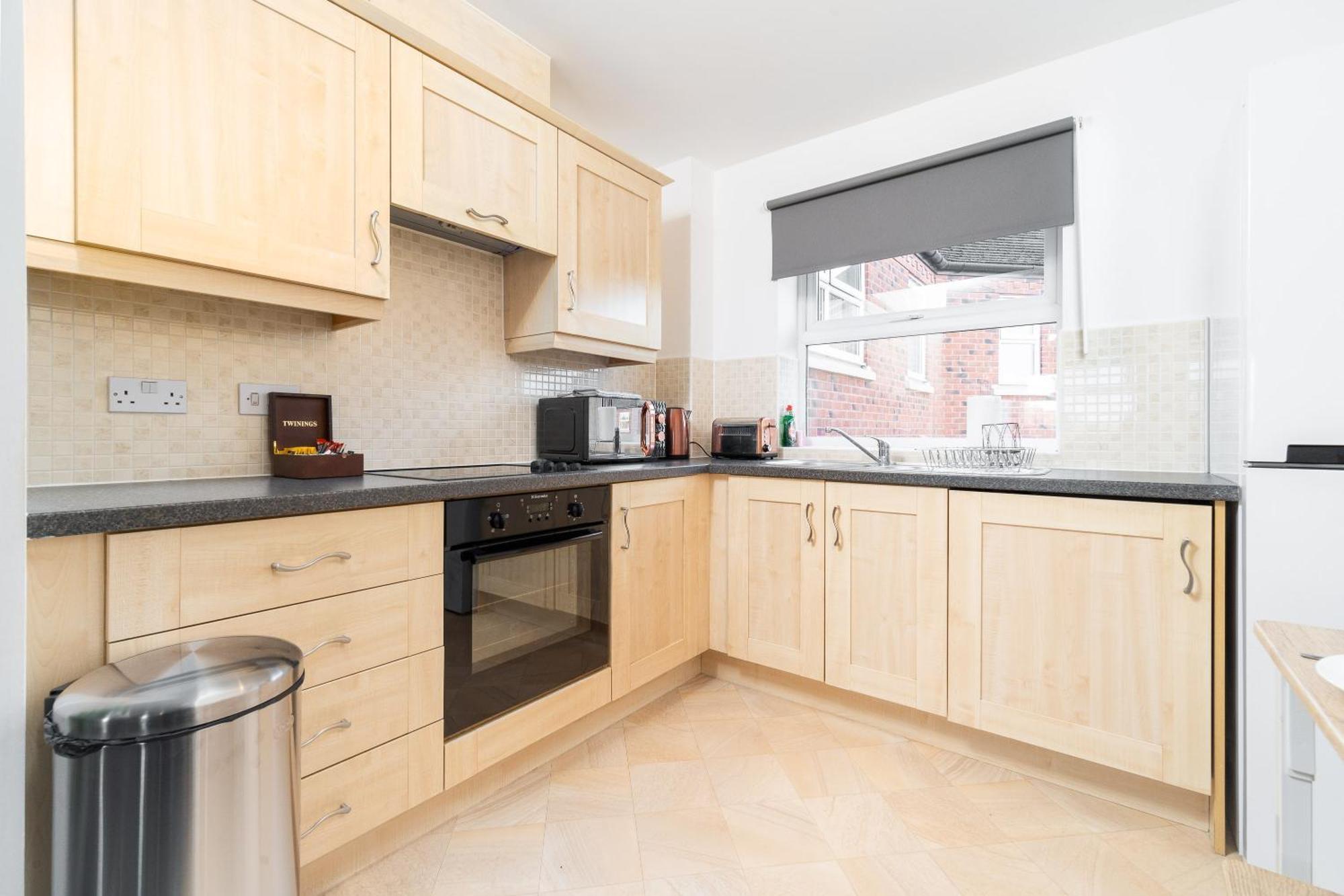 Spacious 2 Bedroom - Parking - Netflix - Wifi - 6cw Birmingham