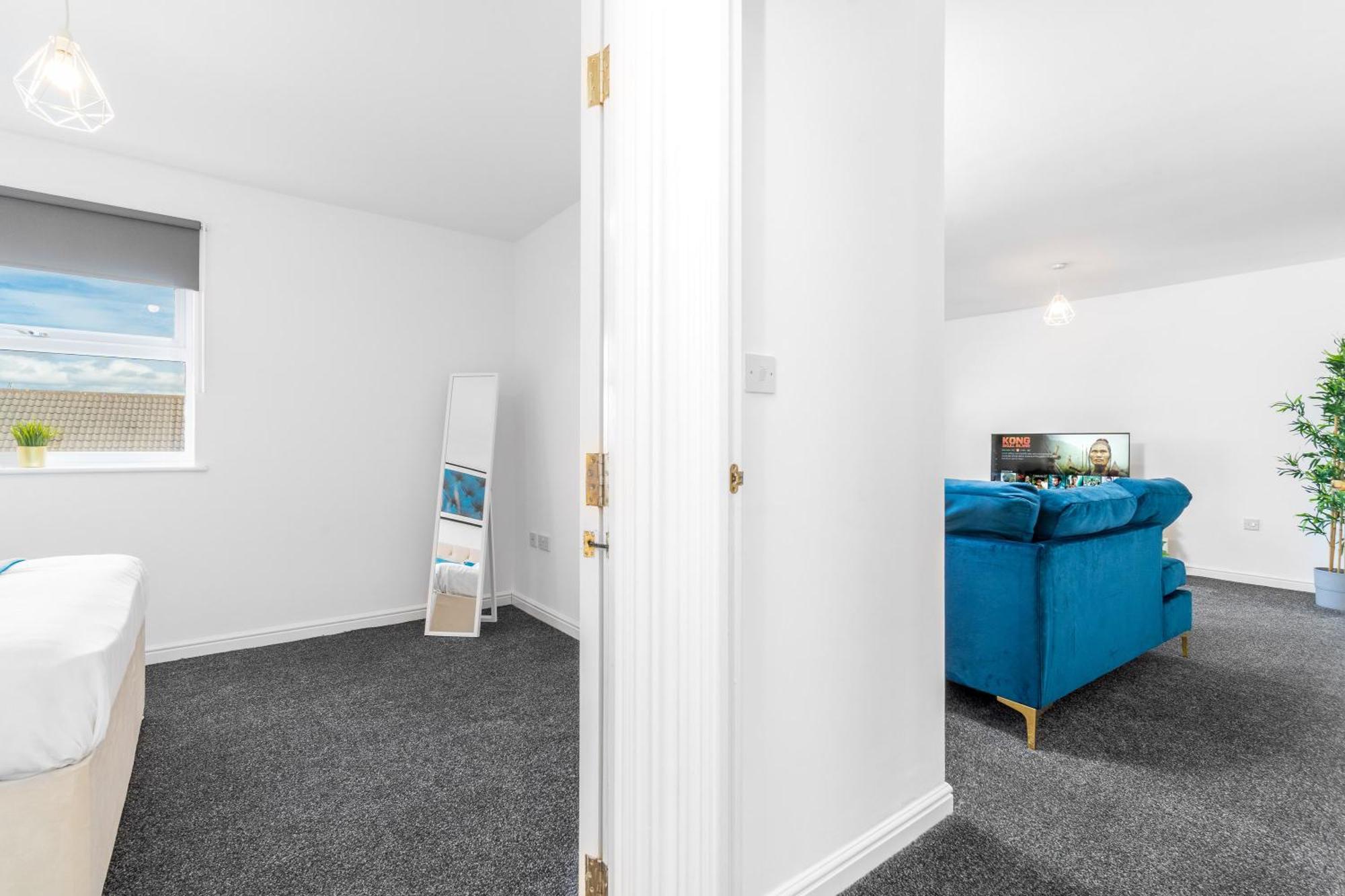 Spacious 2 Bedroom - Parking - Netflix - Wifi - 6cw Apartment Birmingham